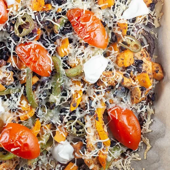 Recept: Mexicaanse ovenschotel met zoete aardappel en zwarte bonen
