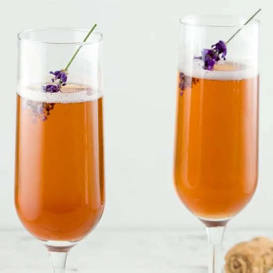 Recept: Lavendel Kir Royal