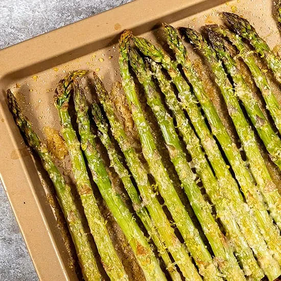 Recept: Groene asperges uit de oven