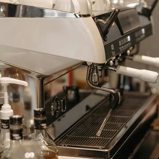Recept: Waar let je op bij het kopen van een volautomatische koffiemachine? Maalwerk, melkfunctie en onderhoud uitgelegd