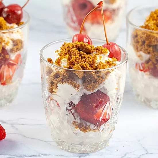 Recept: Mascarpone toetje met aardbeien