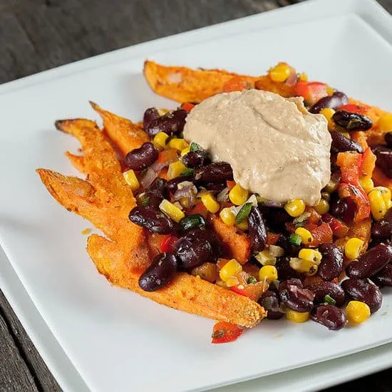 Gebakken zoete aardappel nachos