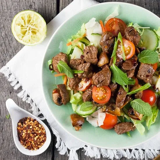 Thaise biefstuk salade