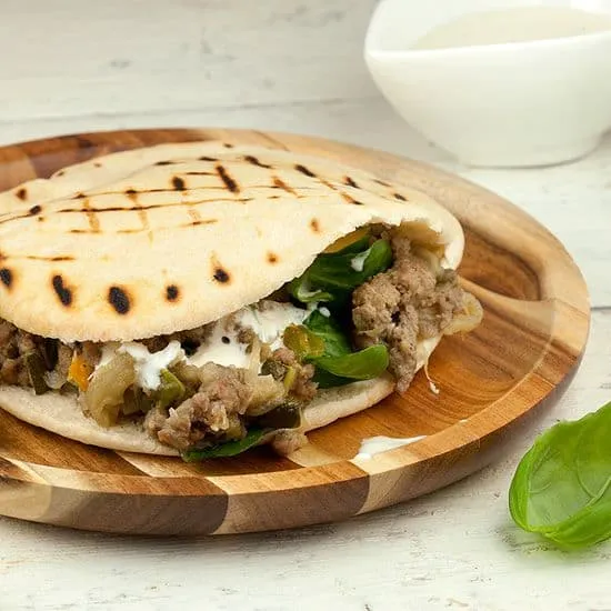 Recept: Pitabroodjes met gehakt en aubergine