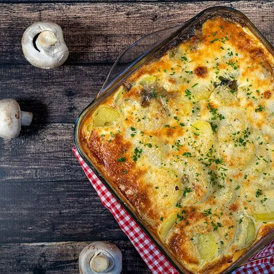 Champignon en aardappel ovenschotel