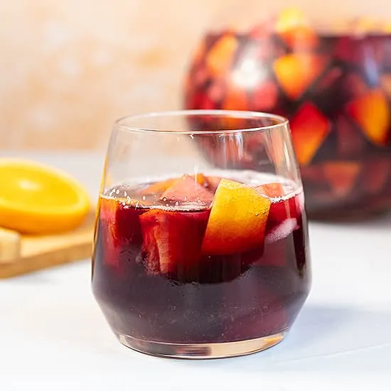 Recept: Zelf Spaanse sangria maken
