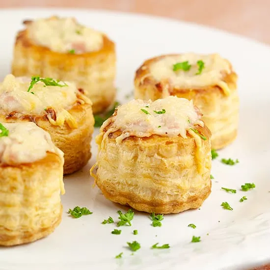 Recept: Mini pasteitjes met ham en kaas