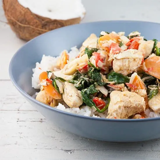 Recept: Kip in romige kokos rijst