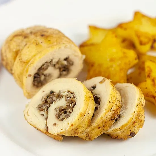 Kiprollade met champignons