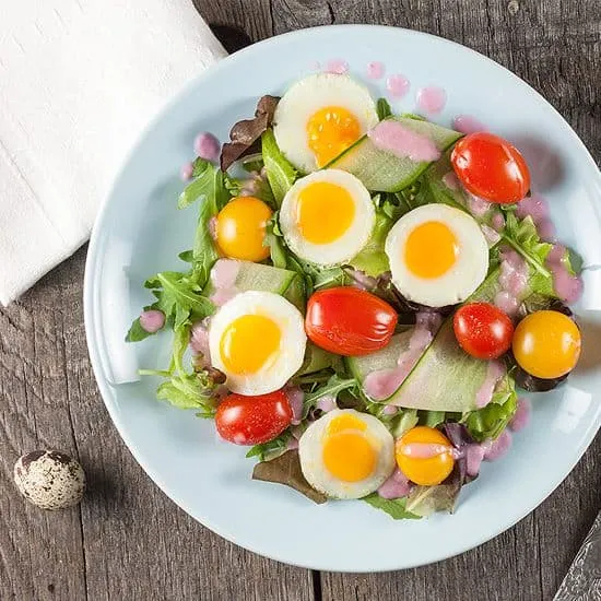 Recept: Salade met kwartelei