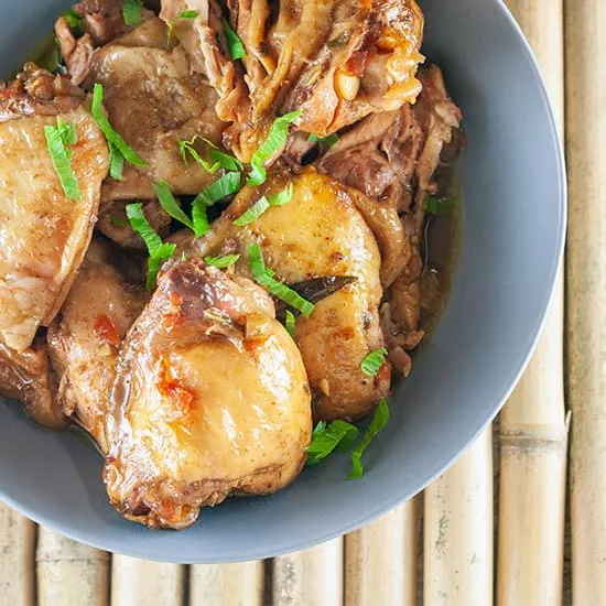 Recept: Surinaamse kippendijen uit de slowcooker