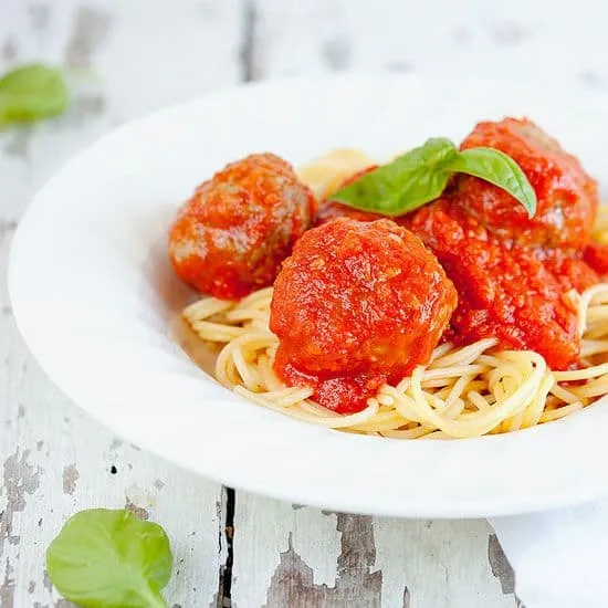 Recept: Gehaktballen gevuld met mozzarella
