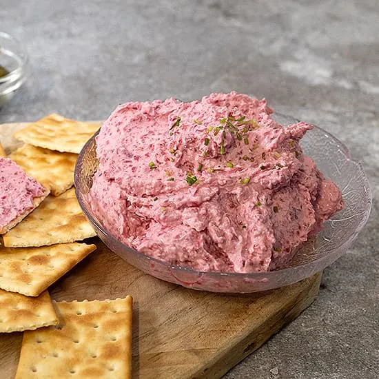Recept: Roomkaas spread met rode biet