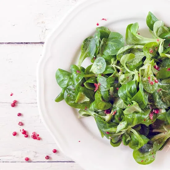 Recept: Salade met roze peper dressing