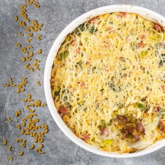 Recept: Macaronischotel met prei