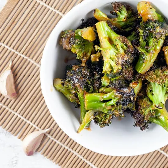 Recept: Geroosterde broccoli met miso