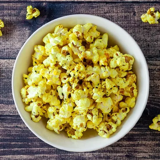 Recept: Kruidige popcorn maken