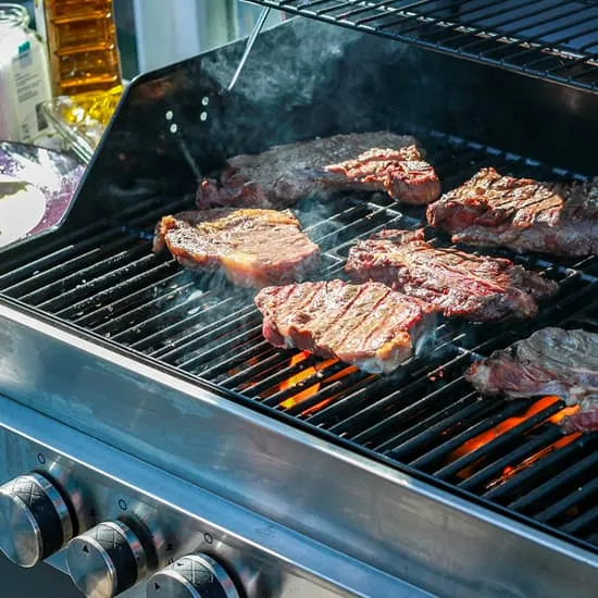 Recept: Winter BBQ: 8 tips om buiten te grillen in de kou