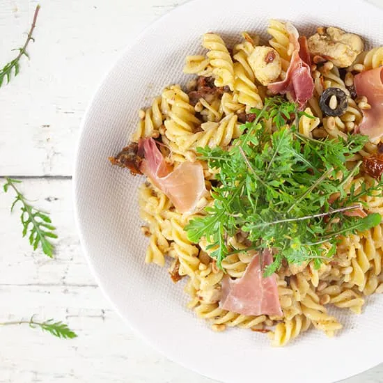 Pasta met kip en zongedroogde tomaten