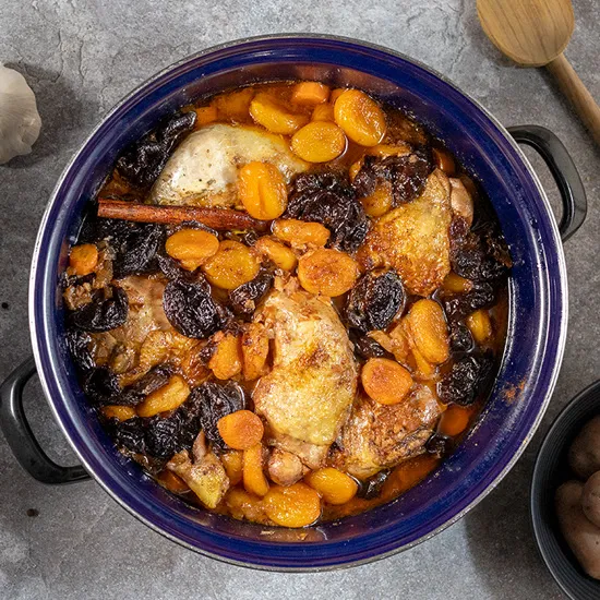 Recept: Kippenstoof met pruimen en abrikozen