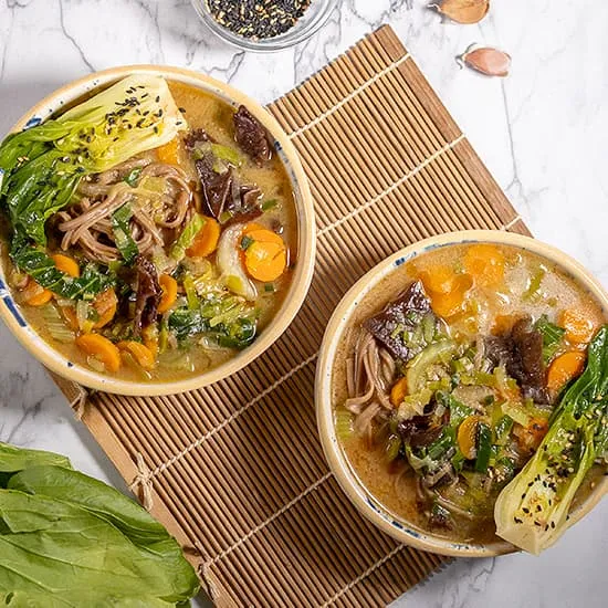 Recept: Misosoep met noedels en groenten