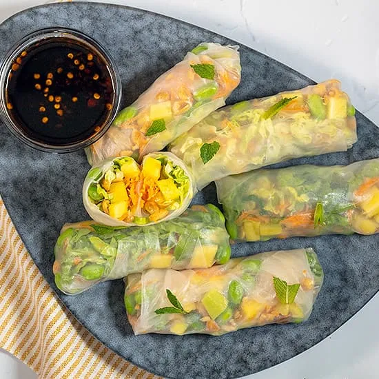 Recept: Springrolls met mango en edamame
