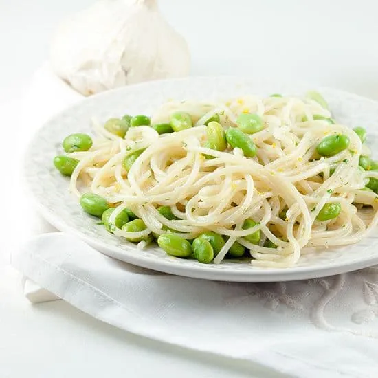 Recept: Spaghetti met edamame en knoflook