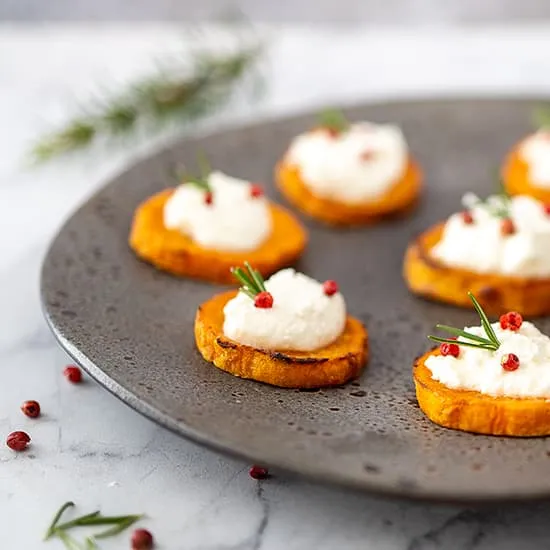 Recept: Zoete aardappel en feta hapjes