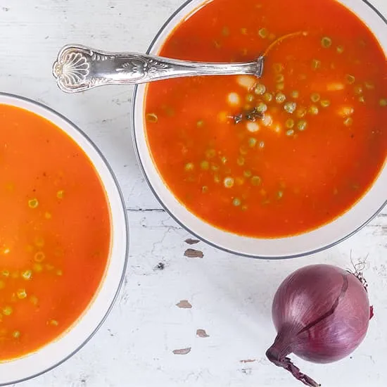 Recept: Geroosterde paprikasoep met bonen