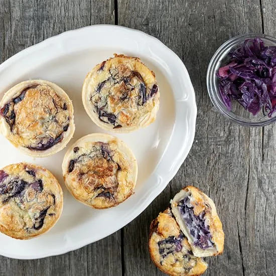 Recept: Mini quiches met rode kool