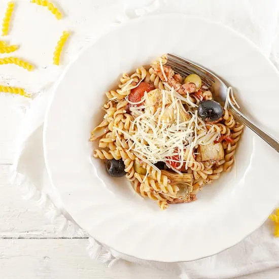 Pasta met olijven en artisjok