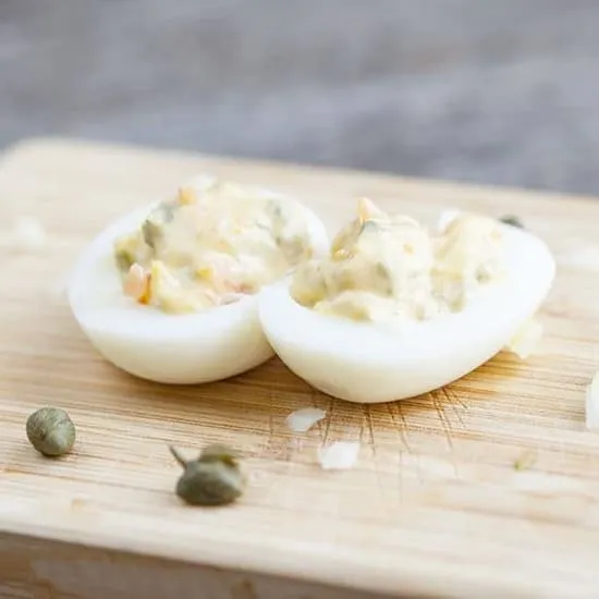 Recept: Gevulde eieren met zalm