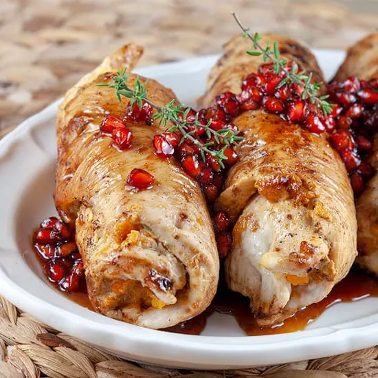 Recept: Kalkoenrolletjes met granaatappel en wortel