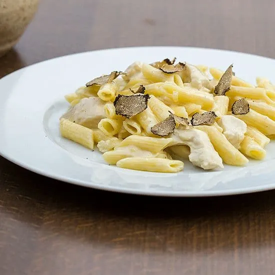 Recept: Romige kip pasta met truffel
