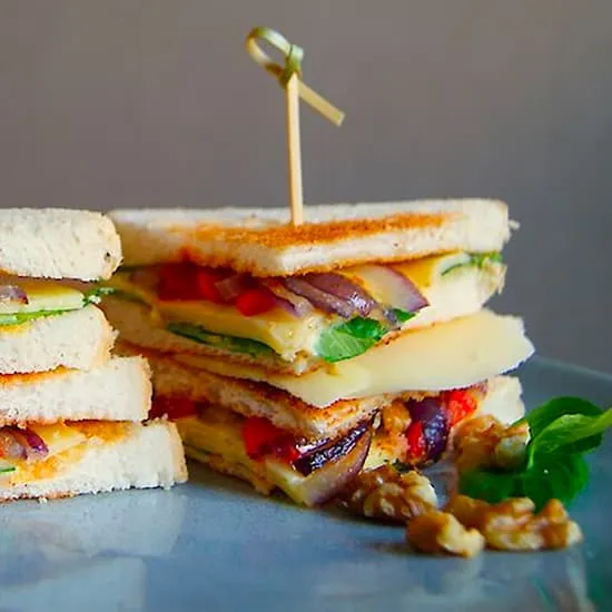 Recept: Garlic Cheese Sandwich