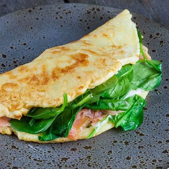 Recept: Vullende pannenkoek met zalm