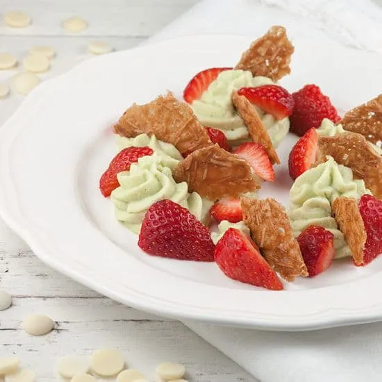 Witte chocolade avocado mousse