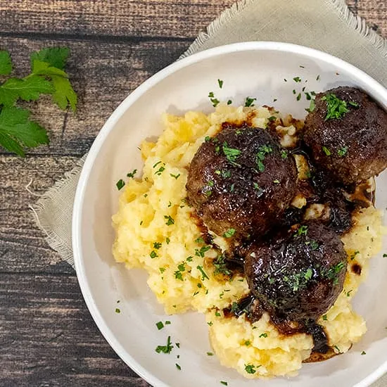 Recept: Koolraappuree met gehaktballen