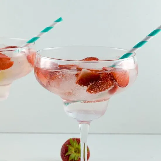 Recept: Gin tonic met aardbeien en limoen