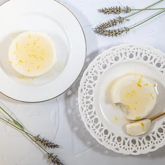 Lavendel panna cotta met citroen