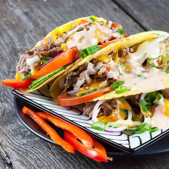 Gruyère en cheddar kaas taco's