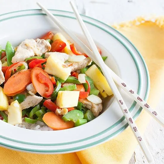 Zoetzuur varkensvlees met ananas