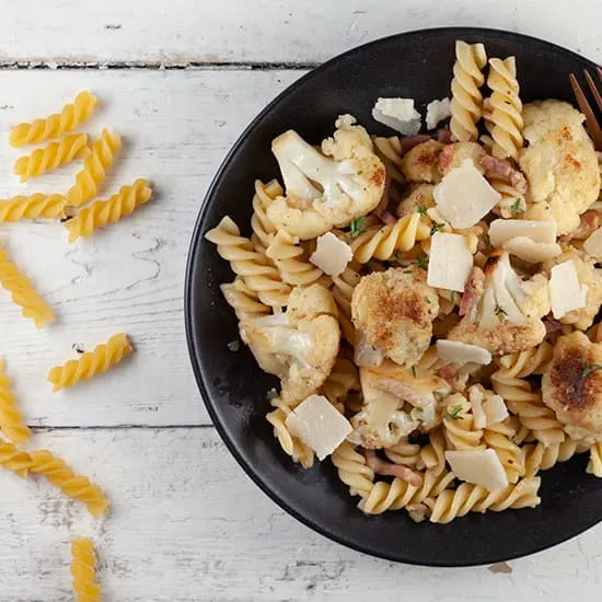 Pasta met gekarameliseerde bloemkool