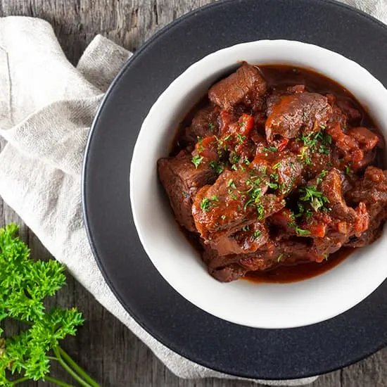 Recept: Entrecôte in rode wijnsaus