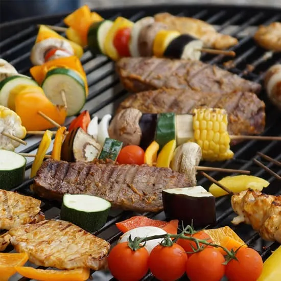 Recept: Ooni en BBQ: De Perfecte Match voor Liefhebbers van Snelheid en Smaak