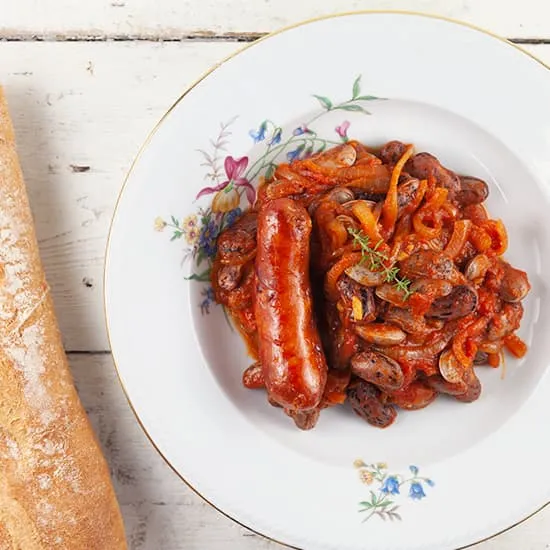 Recept: Bonenschotel met tomaat en ui