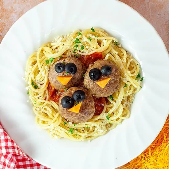 Recept: Vogelnest pasta met gehaktballen