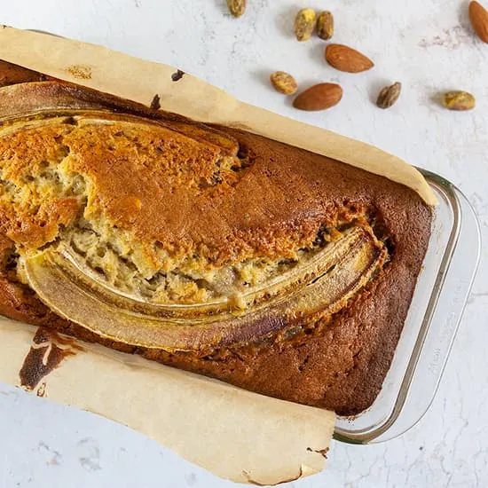 Recept: Bananenbrood met noten en chocolade