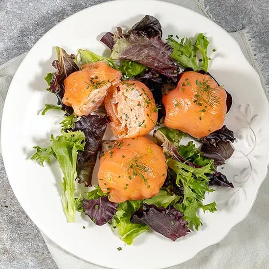 Recept: Zalmbonbons met garnalen