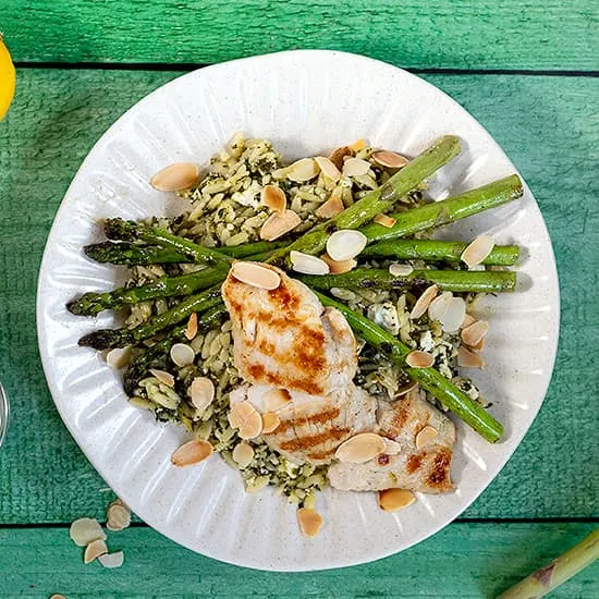 Recept: Orzo salade met groene asperges